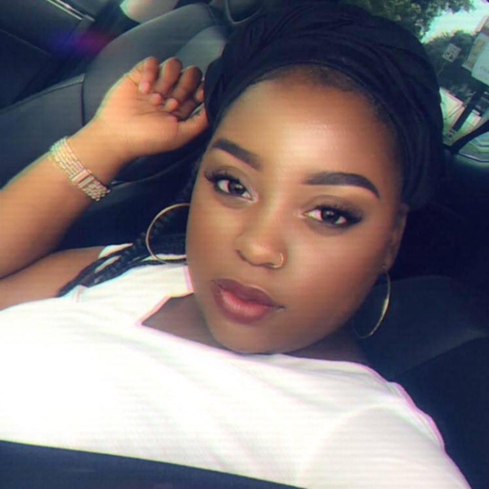 Meet your Posher, Jakayla
